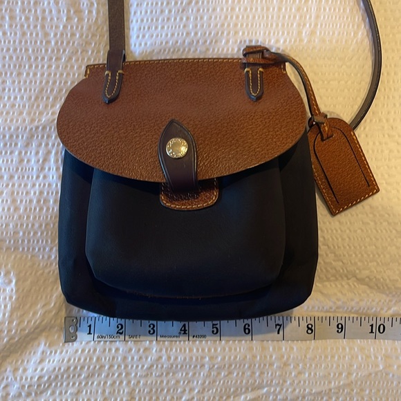 Dooney & Burke “Alto” Saddle Crossbody - Picture 9 of 16